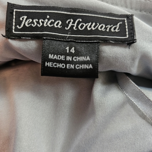 Jessica Howard Silver Metallic Ruffled Cocktail Mini Dress in 14 - Picture 7 of 8